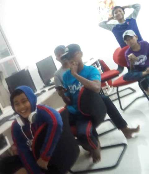 40326723_1846193788794397_3268474067920879616_n